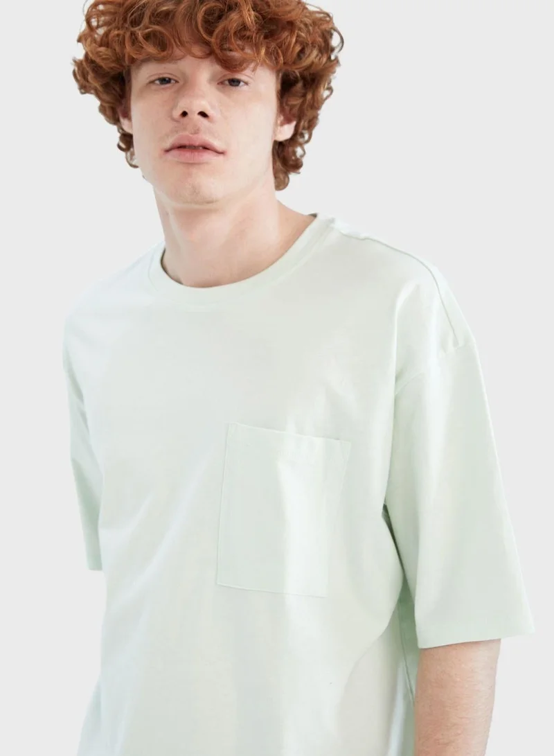 DeFacto Essential Crew Neck T-Shirt